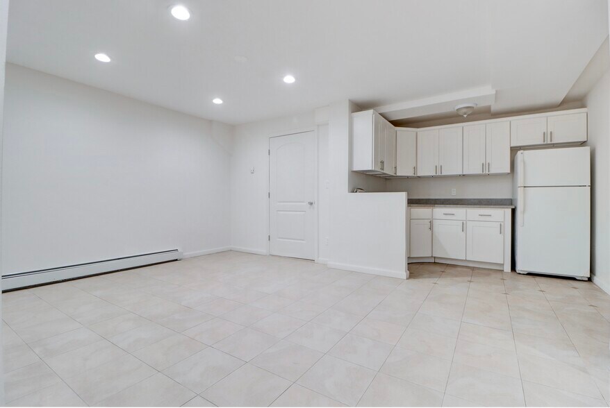 More Photos Of 5926 Bleecker St, Ridgewood Medical For Sale