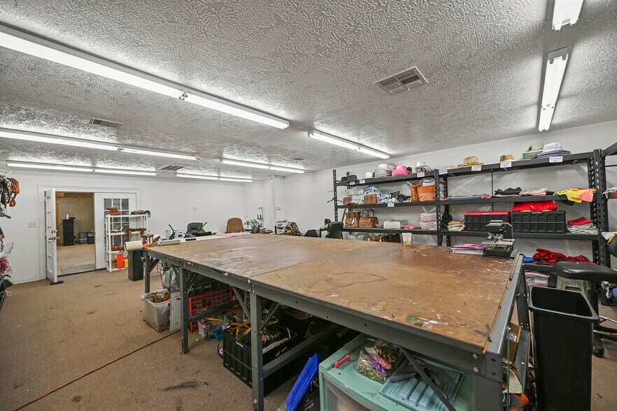 More Photos Of 20204 Schiel Rd, Cypress Warehouse For Sale