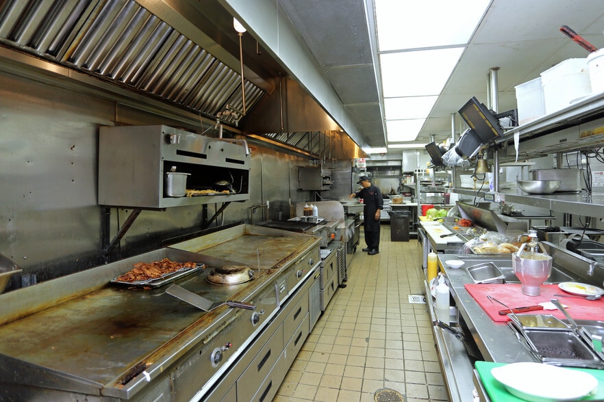 More Photos Of 1424-1450 N Federal Hwy, Boca Raton Restaurant For Lease