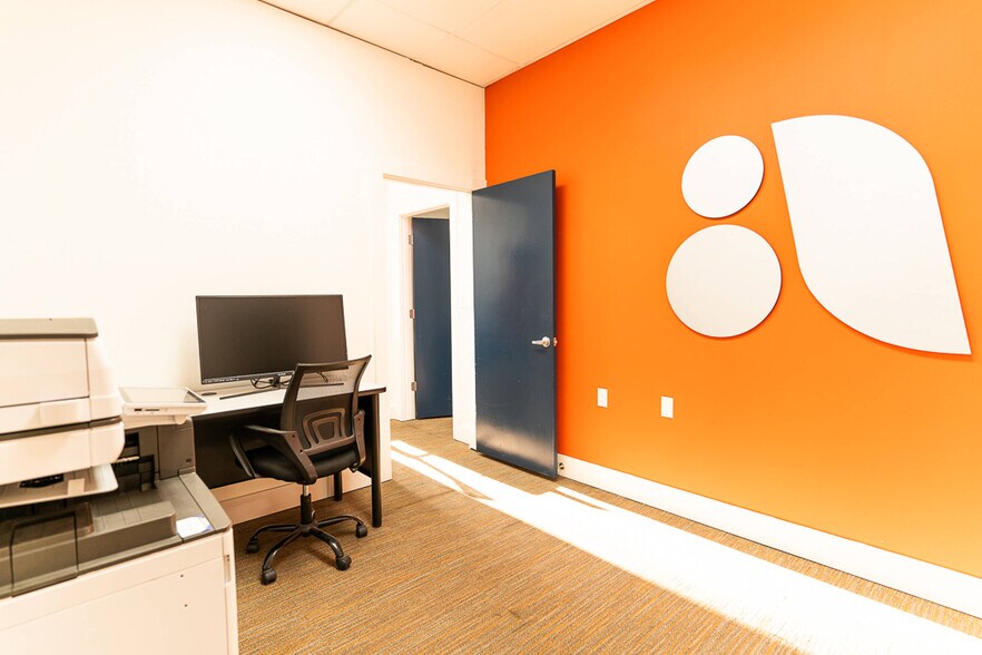 More Photos Of 1105 Belleview St, Columbia Office For Lease