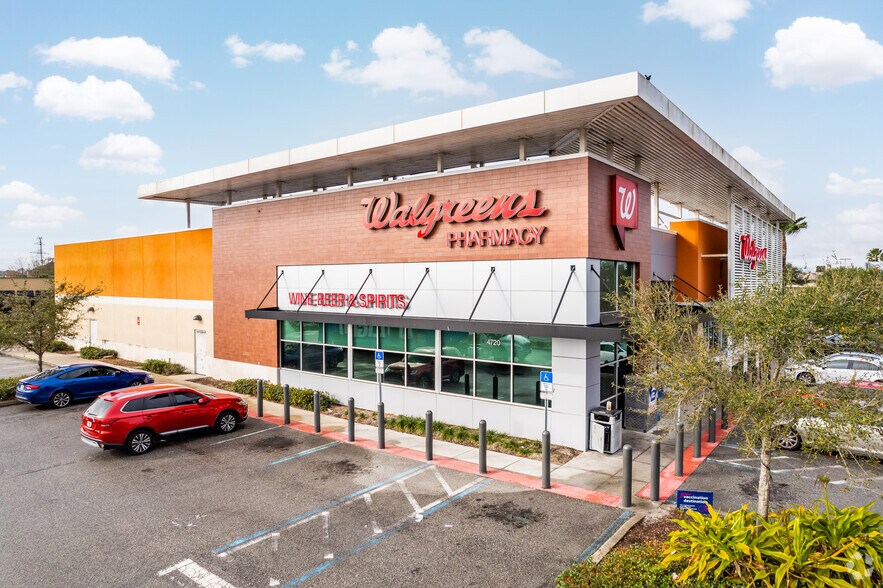 More Photos Of 4786 S Kirkman Rd, Orlando Unknown For Lease