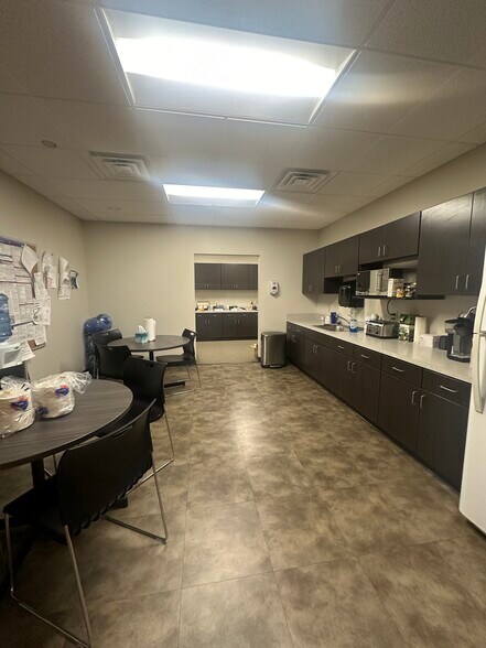 More Photos Of 17 Technology Pl, East Syracuse Office For Lease