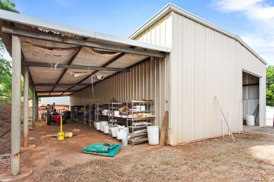 More Photos Of 245 Welpine Rd, Pendleton Warehouse For Lease