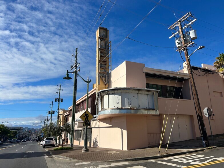 Primary Photo Of 3580-3588 Waialae Ave, Honolulu Storefront Retail Office For Lease