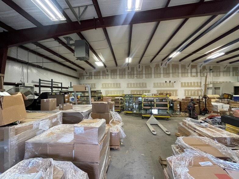 More Photos Of 208 Commercial Ave, Lowell Warehouse For Sale