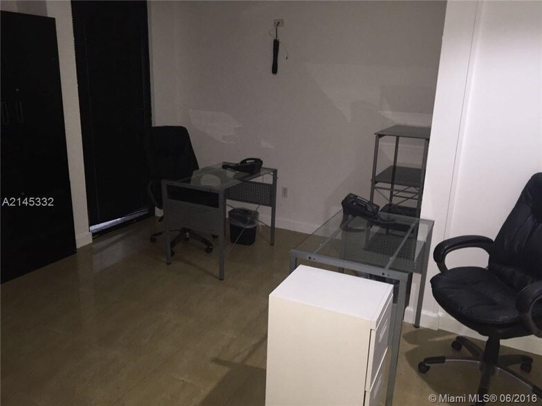 More Photos Of 1110 Brickell Ave, Miami Office For Sale