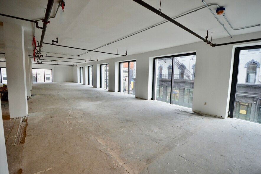 More Photos Of 535 Madison Ave, Covington Office For Lease