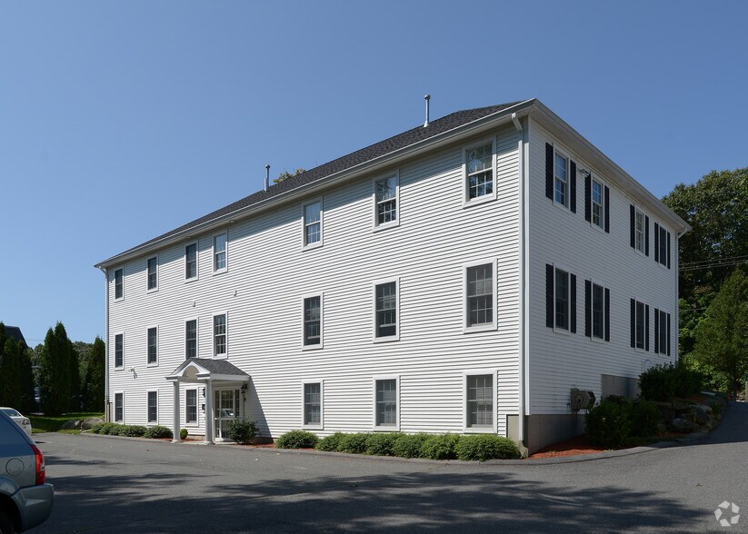 More Photos Of 2145 Diamond Hill Rd, Cumberland Medical For Lease