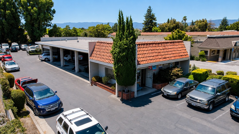 Primary Photo Of E El Camino Real, Sunnyvale Auto Repair For Lease