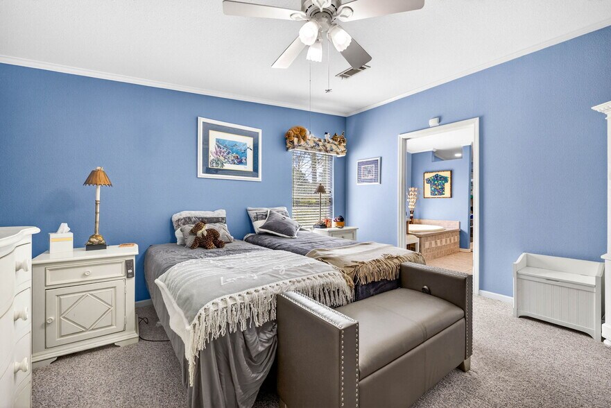 More Photos Of 3308 24th Ave SE, Ruskin Specialty For Sale