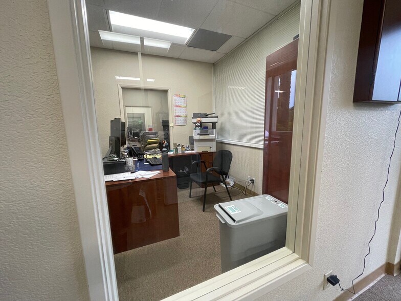 More Photos Of 190 S Orchard Ave, Vacaville Office For Lease