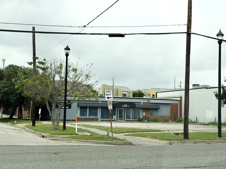 More Photos Of 1618 Webster St, Houston General Retail For Lease
