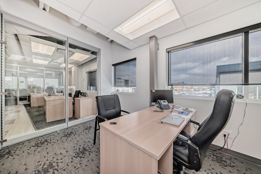 More Photos Of 9040-9058 22nd Ave SW, Edmonton Showroom For Sale