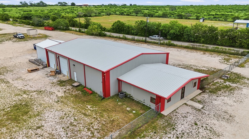 Primary Photo Of 6542 County Road 145, Kenedy Industrial For Lease