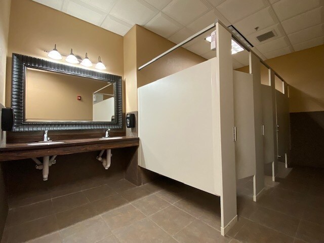 More Photos Of 1265 Main St, Stevens Point Medical For Sale