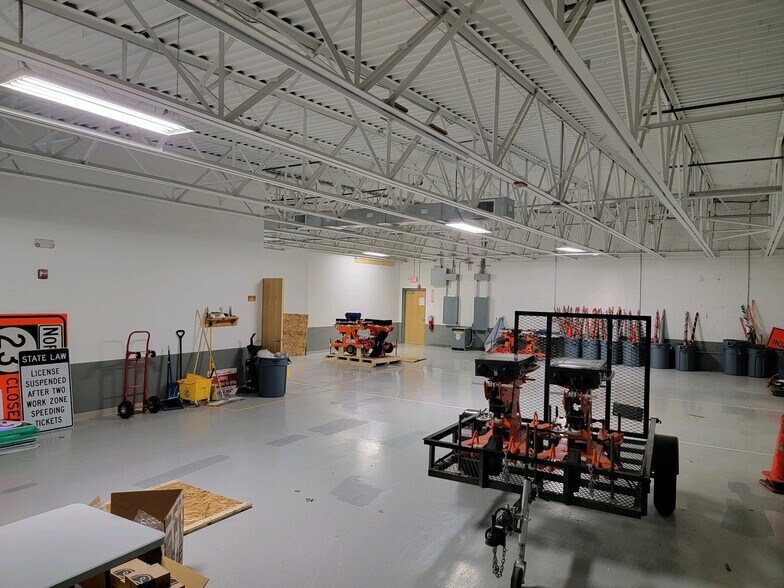 More Photos Of 58-60 S Jefferson Rd, Whippany Warehouse For Lease