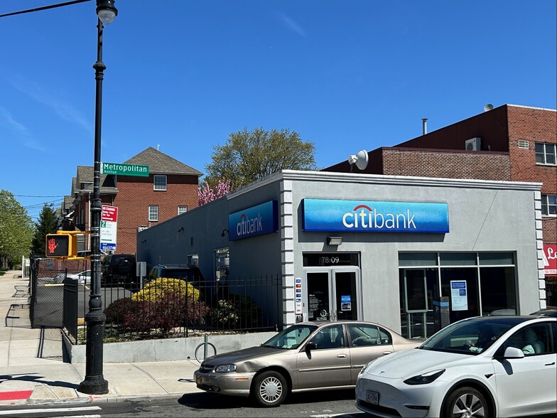 Primary Photo Of 7809 Metropolitan Ave, Middle Village Bank For Lease