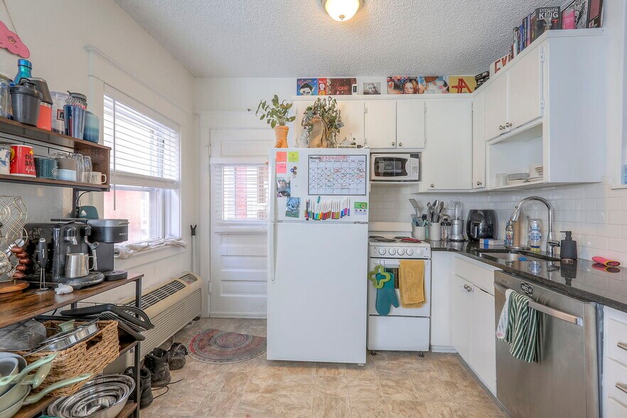 More Photos Of 3433-3435 Central St, Kansas City Apartments For Sale