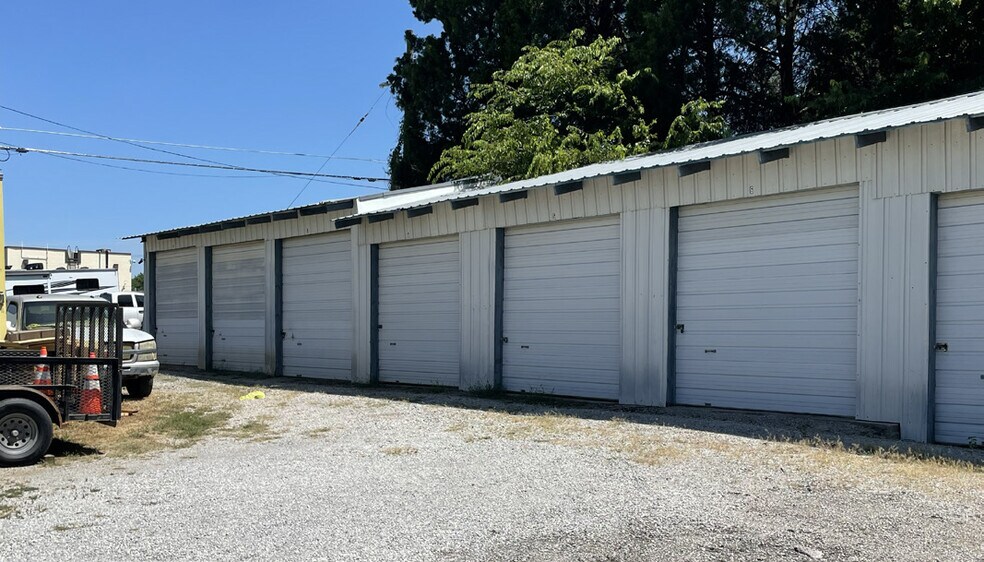 More Photos Of 1540 N Yale Ave, Tulsa Self Storage For Sale