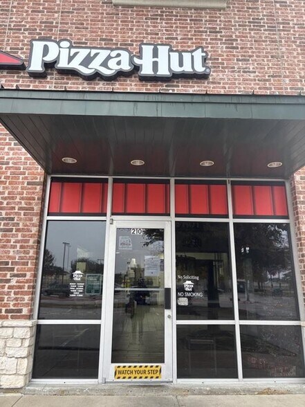 More Photos Of 1720 N Central Expy, McKinney Unknown For Sale