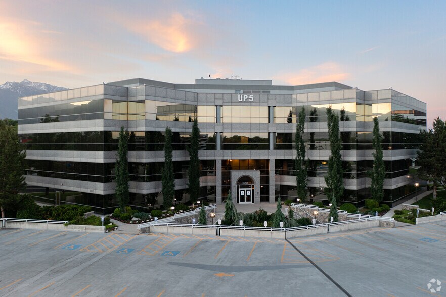 More Photos Of 6995 S Union Park Ctr, Midvale Office For Lease
