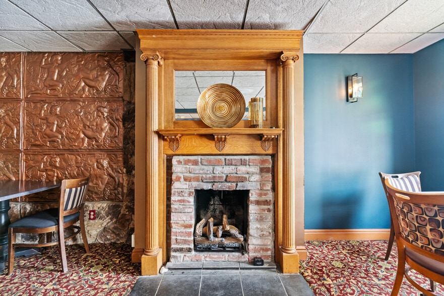 More Photos Of 123 Shiloh St, Pittsburgh Restaurant For Sale