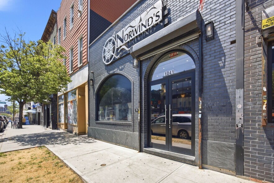 More Photos Of 1041 Flushing, Brooklyn Restaurant For Lease