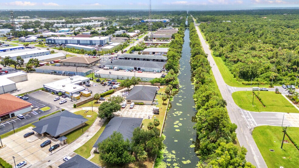 More Photos Of 983 Tamiami Trl, Port Charlotte Office For Lease