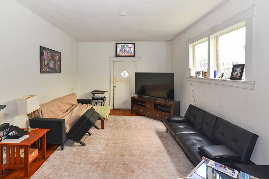 More Photos Of 2107-2111 Park Ave, Baltimore Apartments For Sale