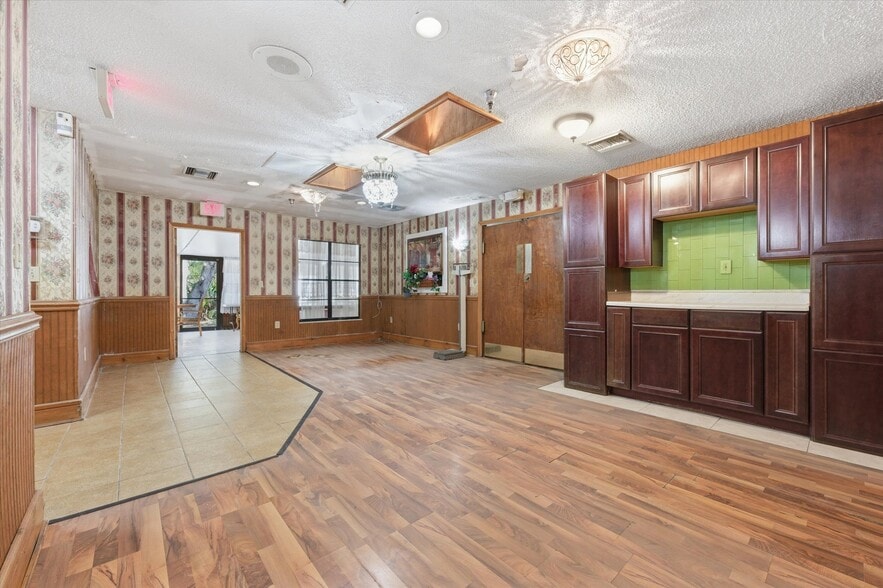 More Photos Of 7435 Plathe Rd, New Port Richey Assisted Living For Sale