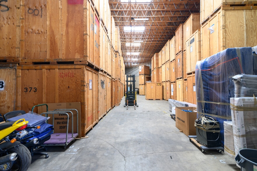 More Photos Of 1801 Sunkist Cir, Oxnard Warehouse For Sale