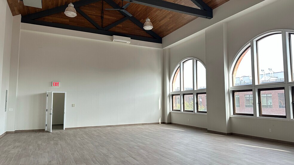 More Photos Of 405-407 Gates Ave, Brooklyn Loft Creative Space For Lease