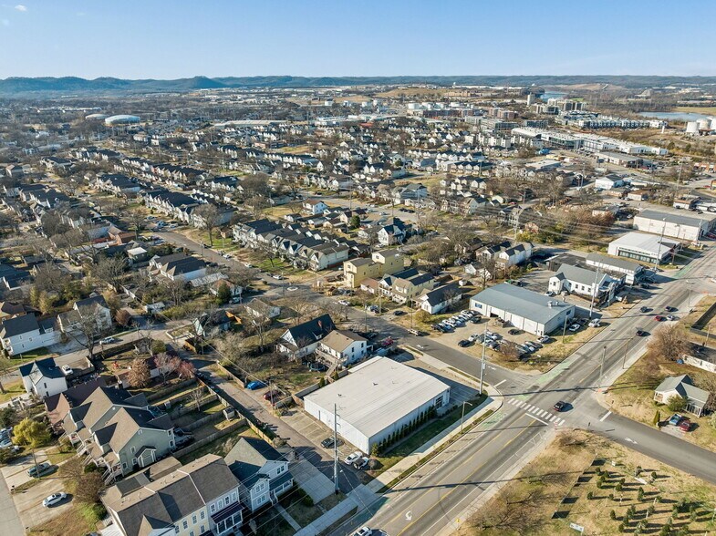 More Photos Of 5101 Kentucky Ave, Nashville Office For Sale