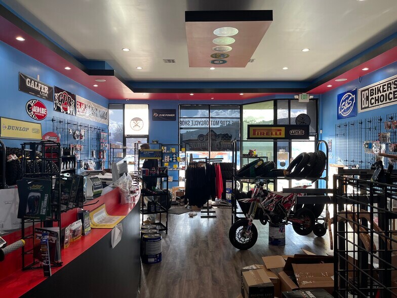 More Photos Of 3209 E Thousand Oaks Blvd, Thousand Oaks Unknown For Lease