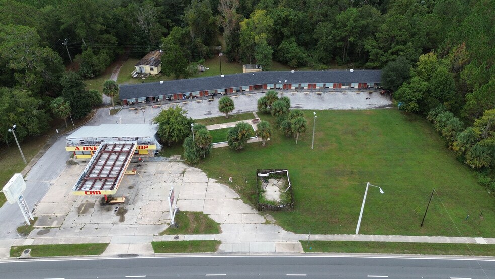 More Photos Of 3816 W Us-90, Lake City Convenience Store For Sale