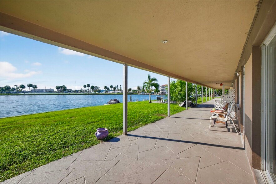 More Photos Of 275 116th Ave, Treasure Island Apartments For Sale