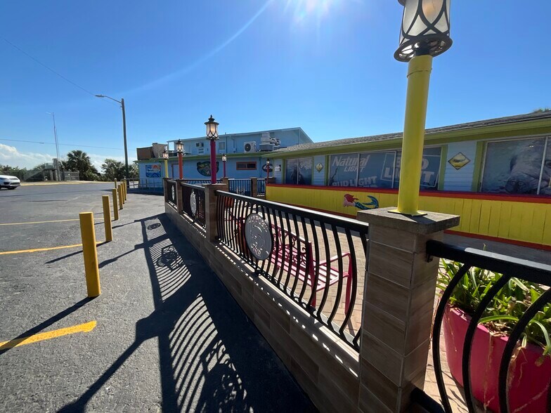 More Photos Of 4835 Cortez Blvd, Spring Hill Restaurant For Sale