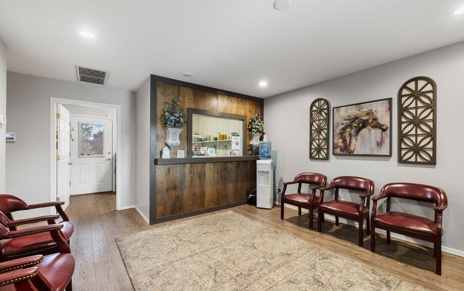 More Photos Of 143 E Merritt St, Prescott Medical For Sale