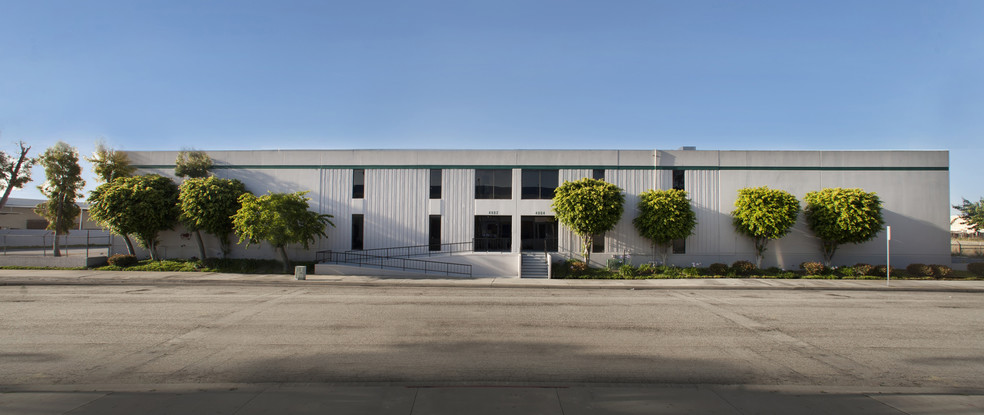 Primary Photo Of 4882-4884 W 145th St, Hawthorne Warehouse For Lease