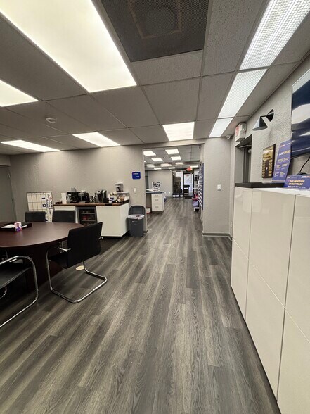 More Photos Of 6450-6464 NW 77th Ct, Miami Industrial For Lease