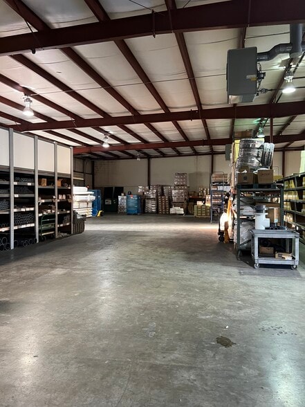 More Photos Of 2403 Kline Ave, Nashville Warehouse For Lease