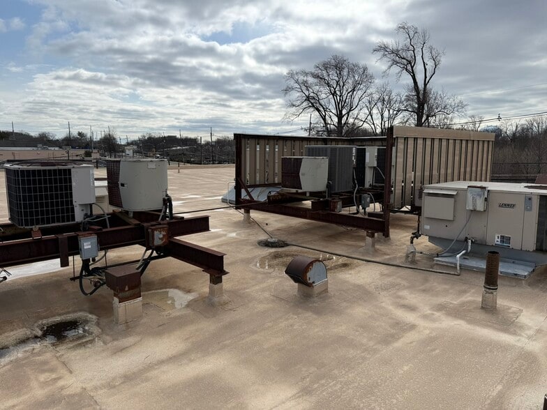 More Photos Of 1330 Parkway Ave, Ewing Medical For Sale