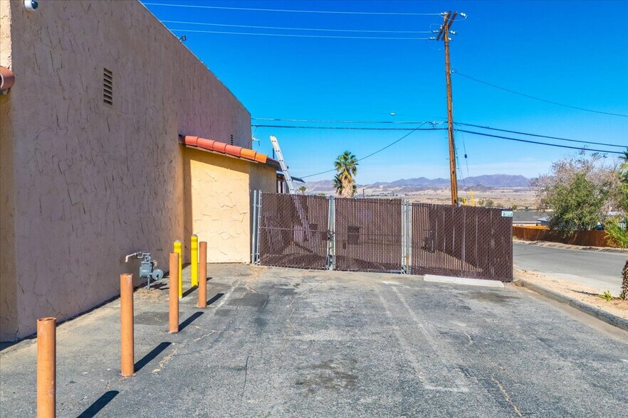 More Photos Of 73782 Two Mile Rd, Twentynine Palms Health Club For Sale