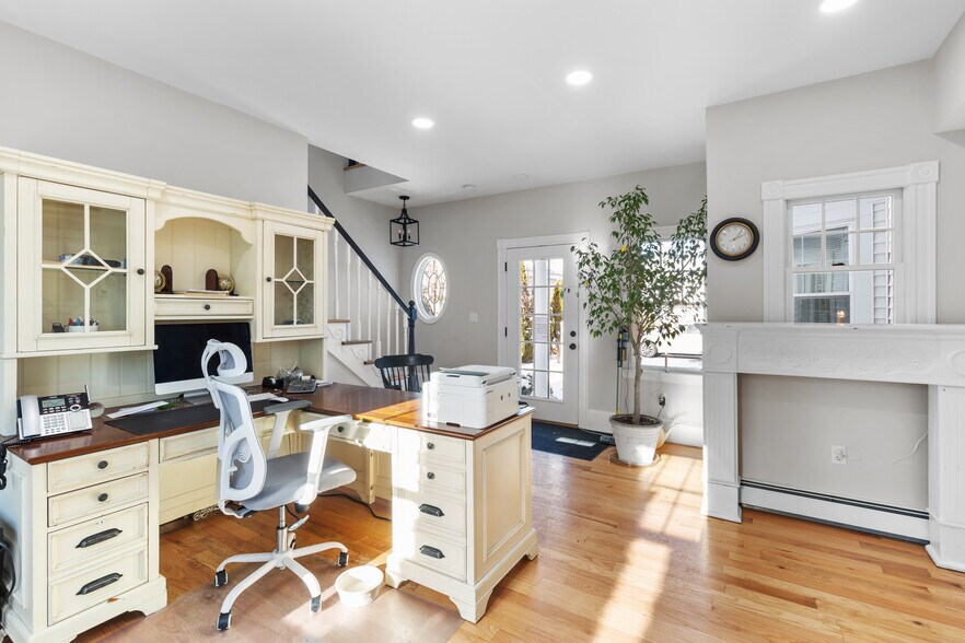 More Photos Of 1171 Washington St, Weymouth Office Residential For Sale