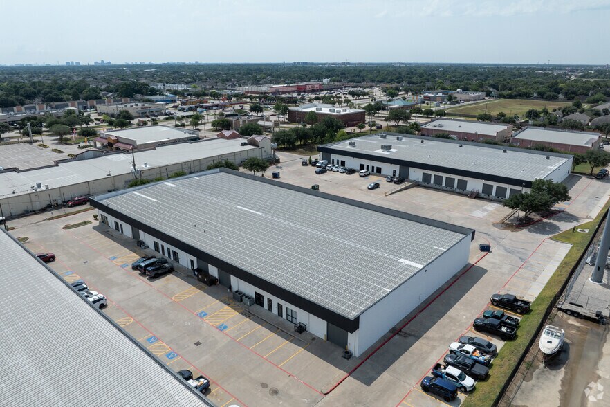 More Photos Of 3115 Fry Rd, Katy Warehouse For Lease