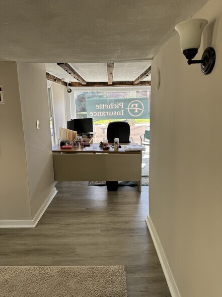 More Photos Of 774-776 S Main St, Plantsville Storefront Retail Office For Lease