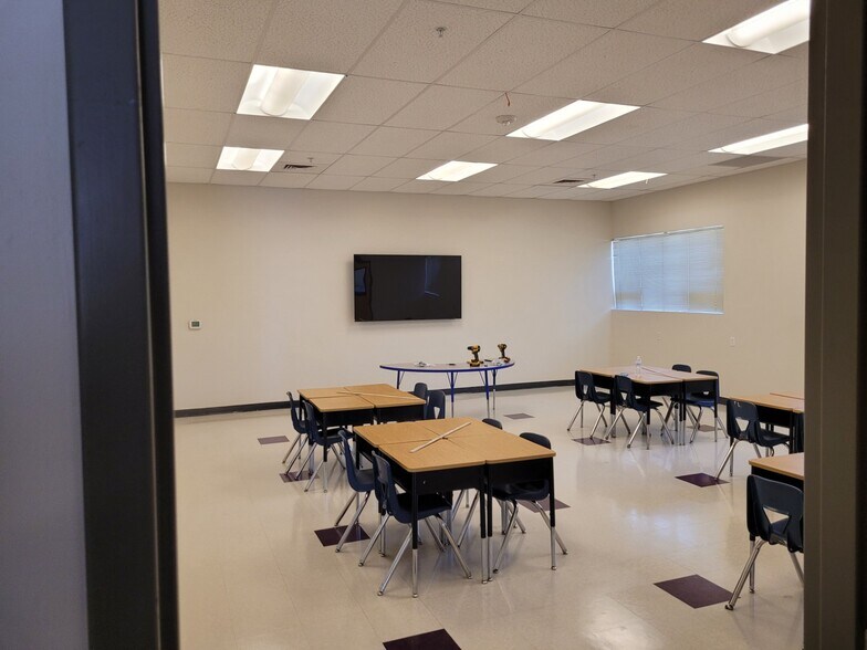 More Photos Of 2435 E Pecan Rd, Phoenix Specialty For Sale