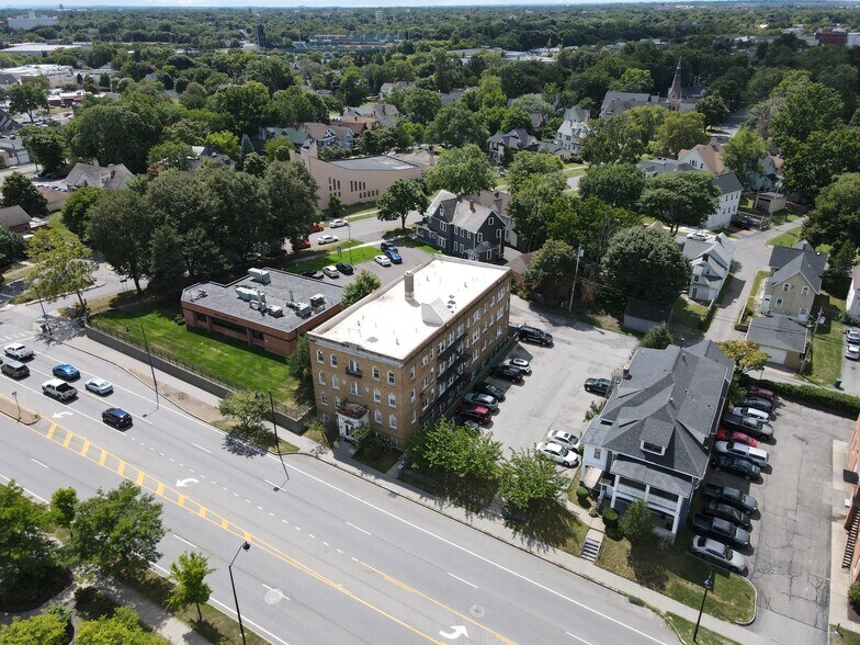 More Photos Of 189 Lake Ave, Rochester Apartments For Sale