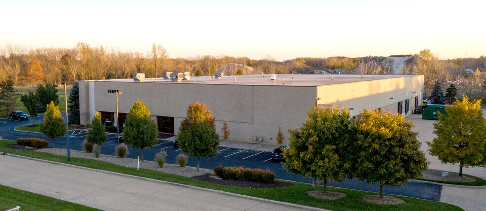 Primary Photo Of 19695 Commerce Pky, Middleburg Heights Distribution For Lease