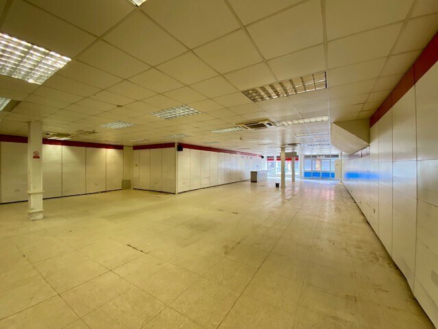 More Photos Of 97-99 High St, Brierley Hill Storefront For Lease